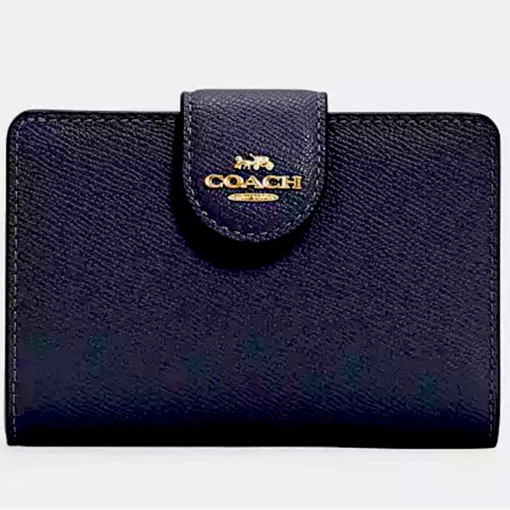 New coach wallet 💕